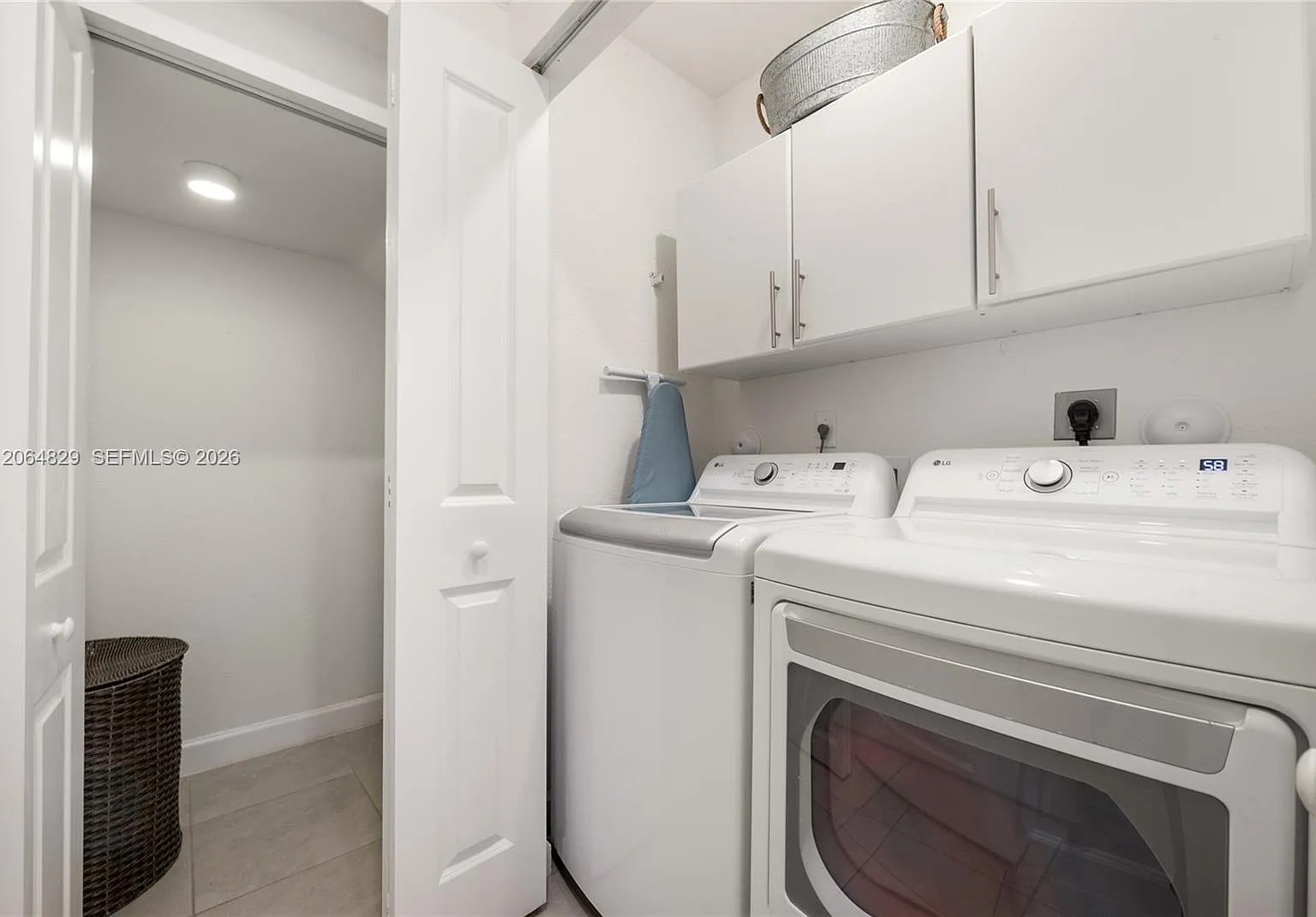 4 bed, 2.5 bath, 1820 sqft, $3,400 — Photo 4