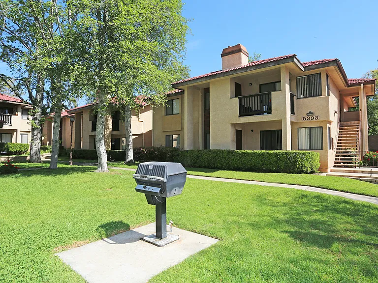Baywood Apartment Homes — Photo 9