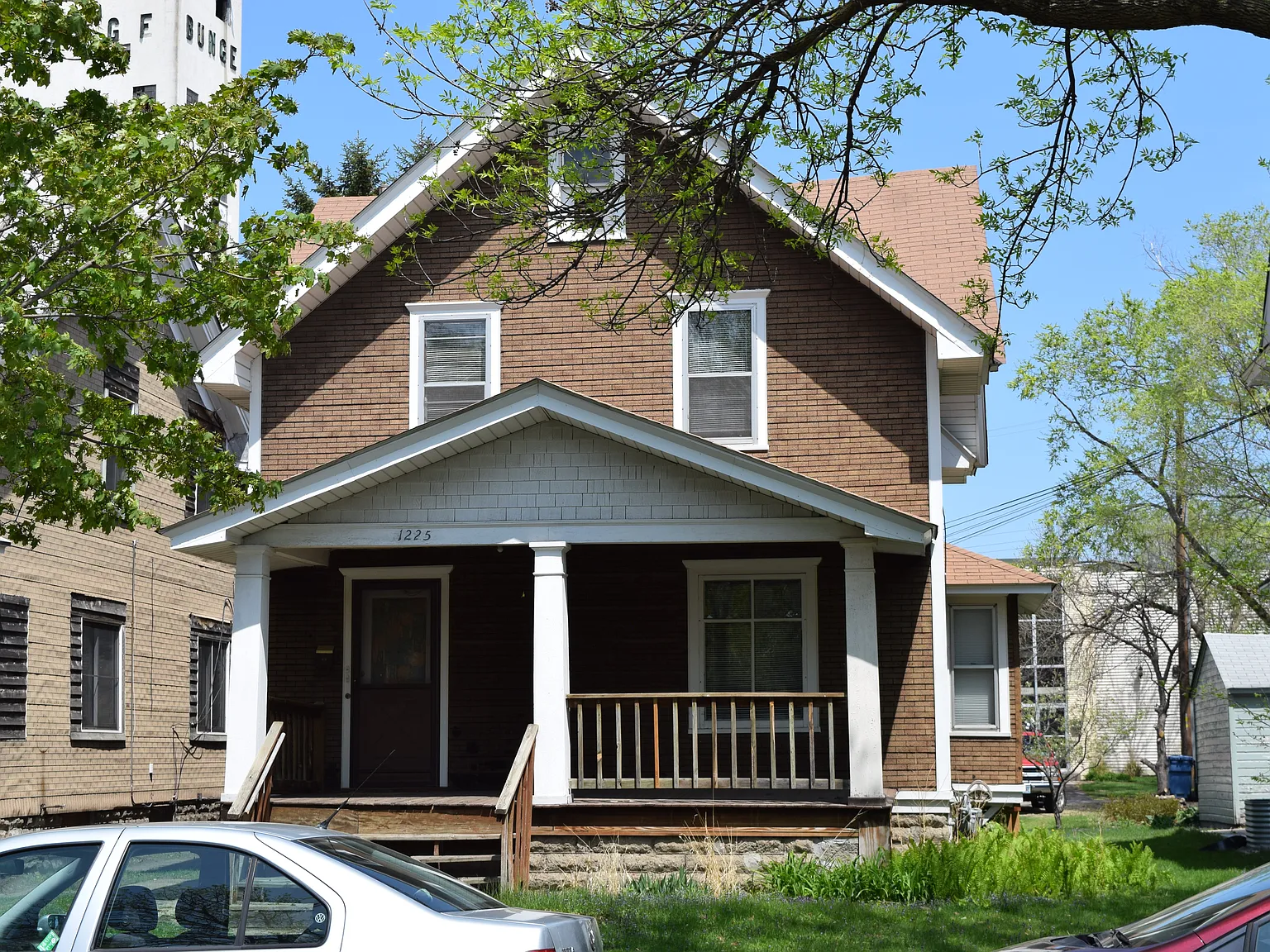 5 bed, $3,100 — Photo 1