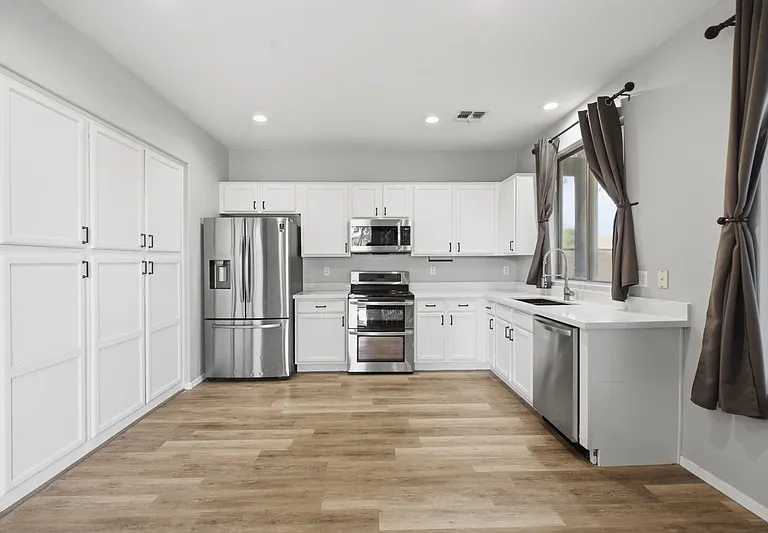 851 S Fern Ct — Photo 6