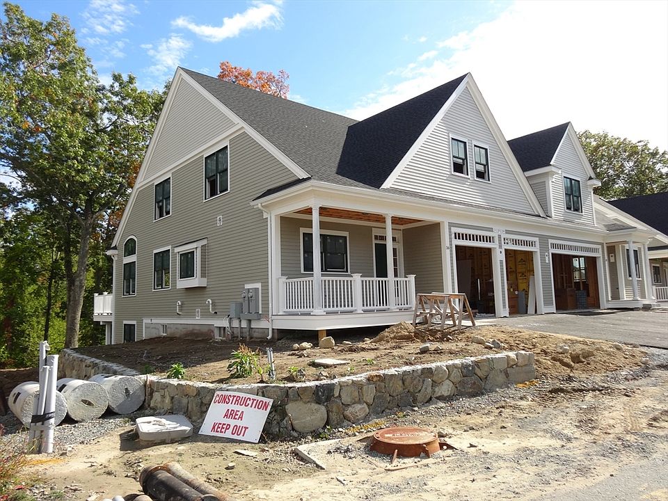 2nd image of 16 Talbot Ln #16