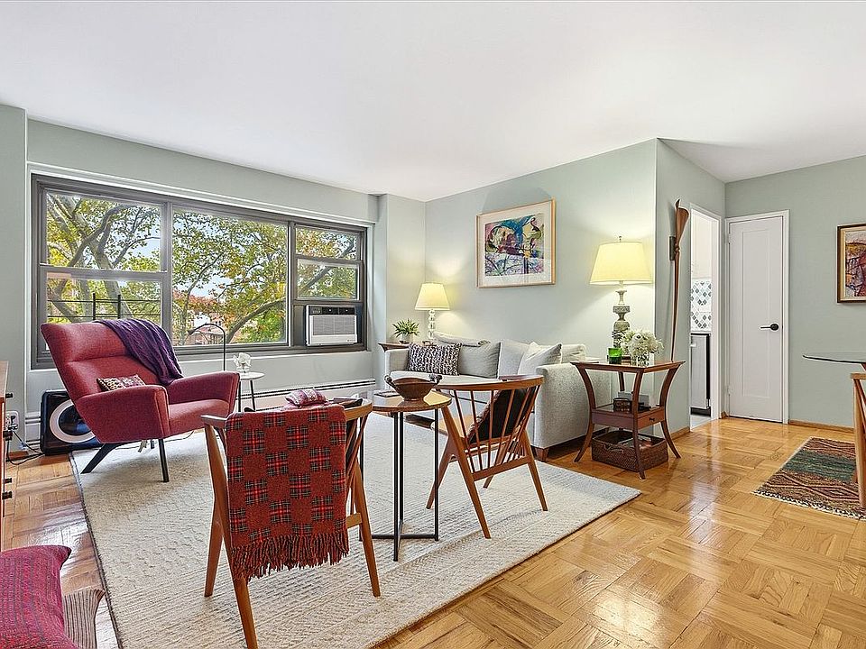 1st image of 33-52 Crescent St APT 5B