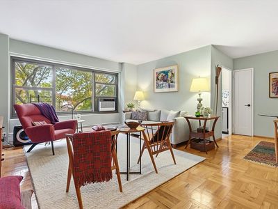 33-52 Crescent St APT 5B, Queens, NY, 11106