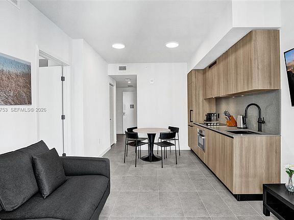 5th image of 121 NE 5th St #2411