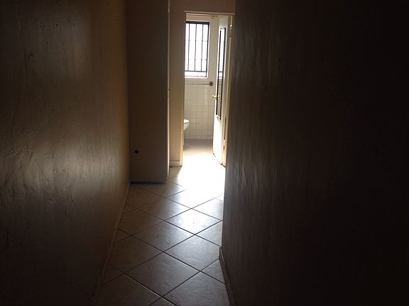 5th image of 2985 N 19th Ave Unit 3
