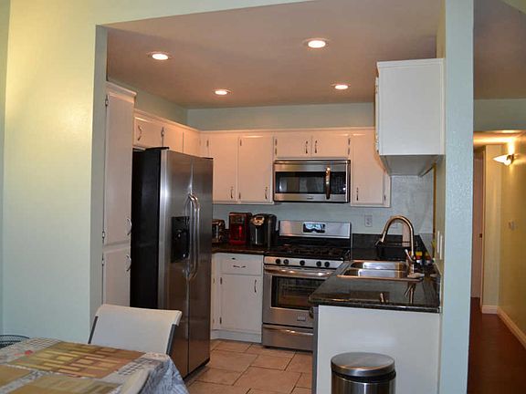 5th image of 11150 Glenoaks Blvd Unit 285
