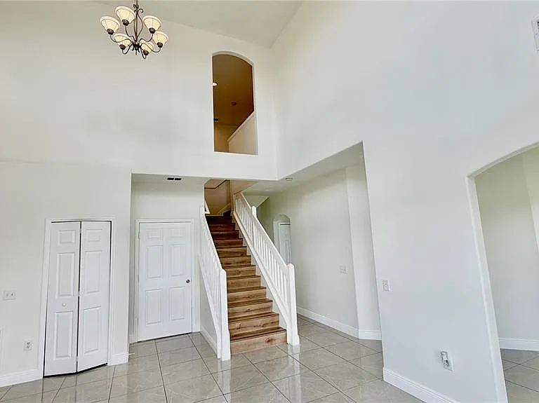 51 Andora Ct — Photo 5