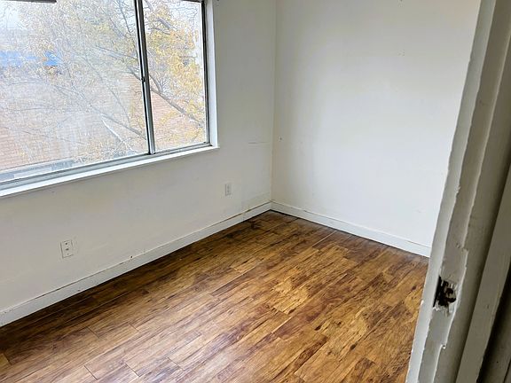 5th image of 1124 8th St APT 2