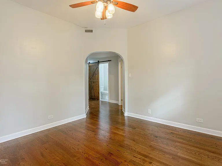 4540 N Sheridan Rd #1 — Photo 5