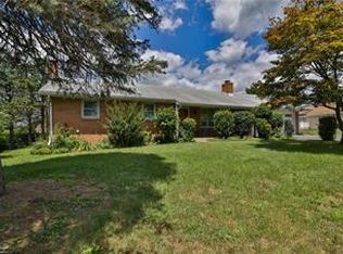 5547 Louise Ln, Northampton, PA 18067