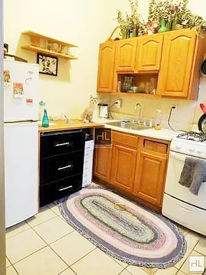 Rented by Highline Residential | media 11