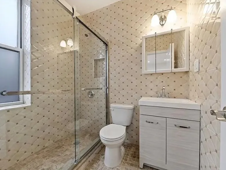 426 Foster Ave #3 — Photo 3