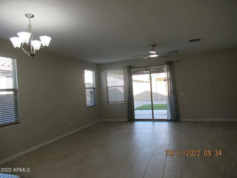 8530 W Flynn Ln — Photo 12