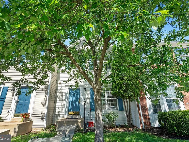 8628 Ellesmere Way — Photo 40
