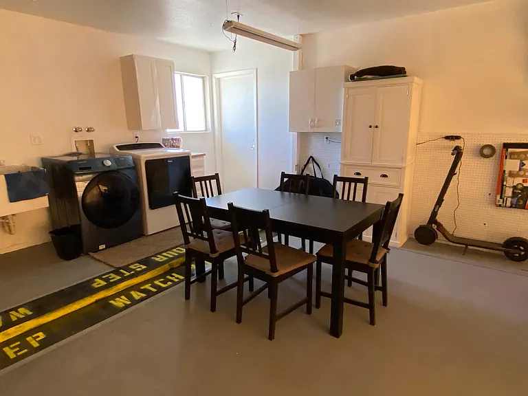 2834 Holiday Dr — Photo 23