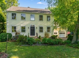 15 Dayton St, Basking Ridge, NJ 07920