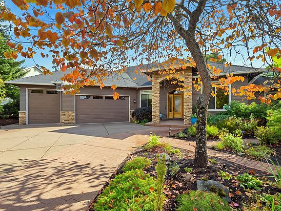 3rd image of 2834 Blacktail Dr