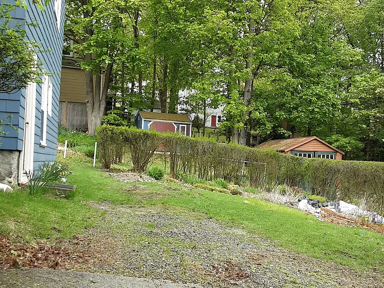 24 Elliot Ter — Photo 12