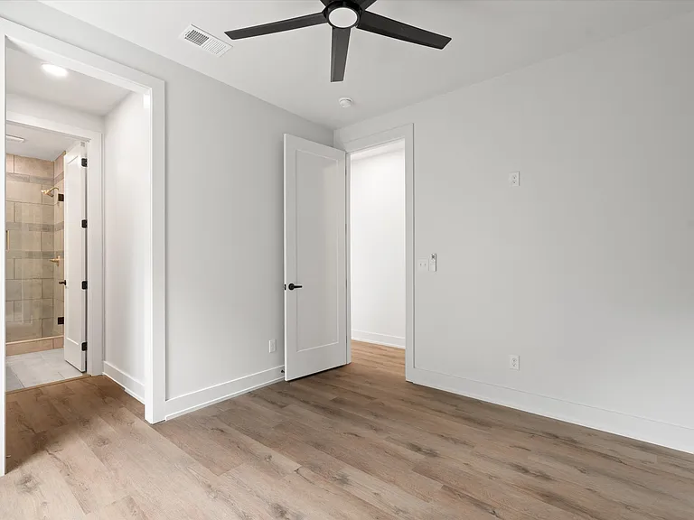 1818 Dr Db Todd Jr Blvd #C — Photo 21