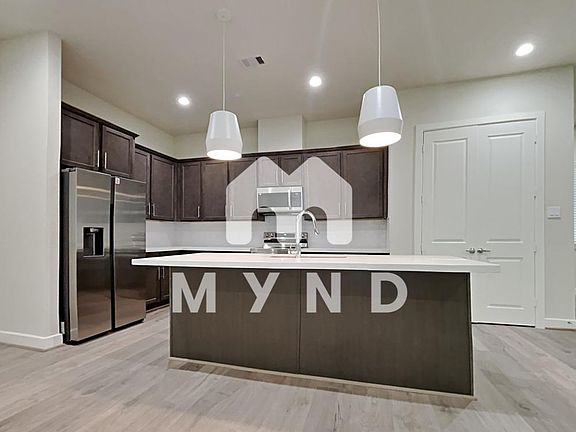 3rd image of 10462 Executive Lake Dr #0853601ee