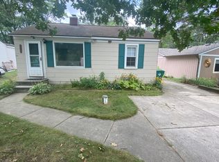 175 Osborne St, Commerce Township, MI