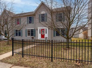 921 E Shelbourne Dr, Normal, IL 61761