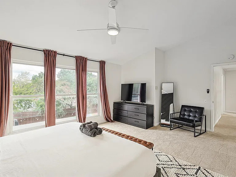 6872 Greenleaf Dr — Photo 26