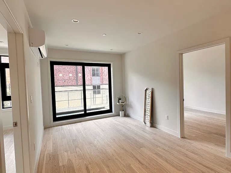 40-09 29th St #2A — Photo 5