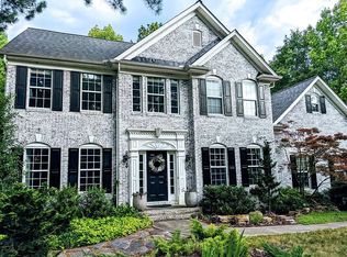 4384 Enchantment Cove Ln, Charlotte, NC 28216