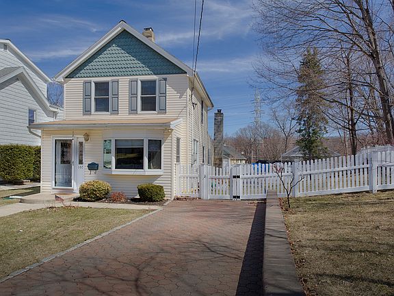 2nd image of 165 Lindsey Ave