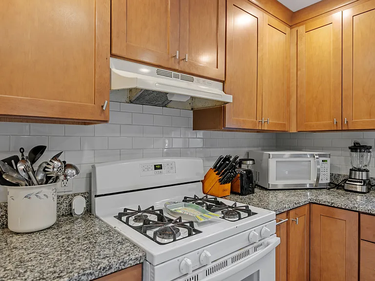 285 Acapesket Rd — Photo 7
