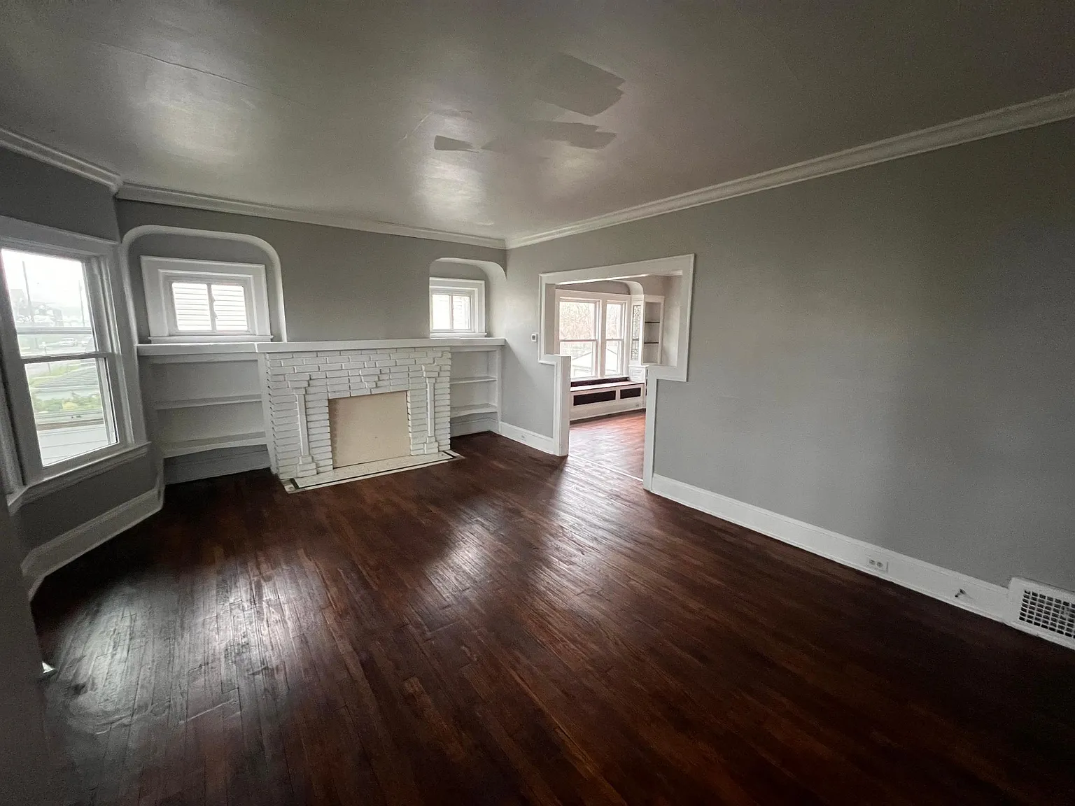 3 bed, 1.5 bath, 1440 sqft, $1,300 — Photo 4