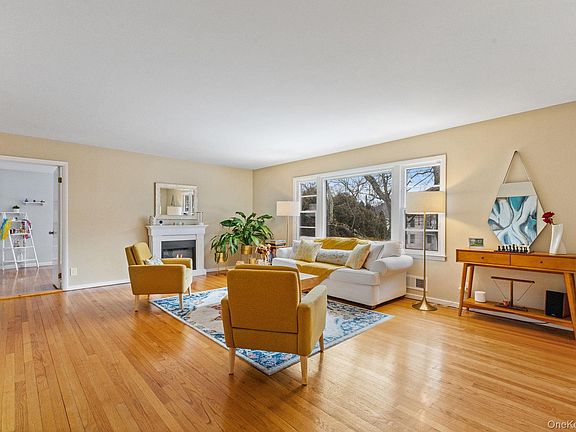 5th image of 15 Meadow Place