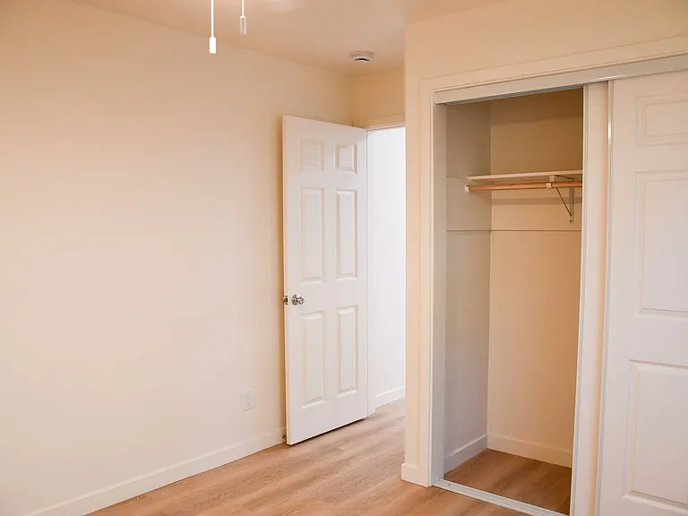 388 N Parker St — Photo 11
