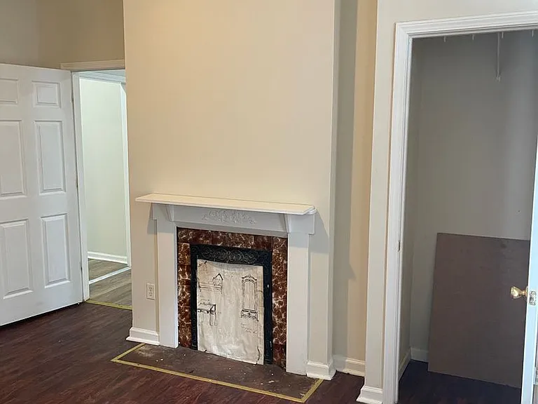 374 Park Ave — Photo 7