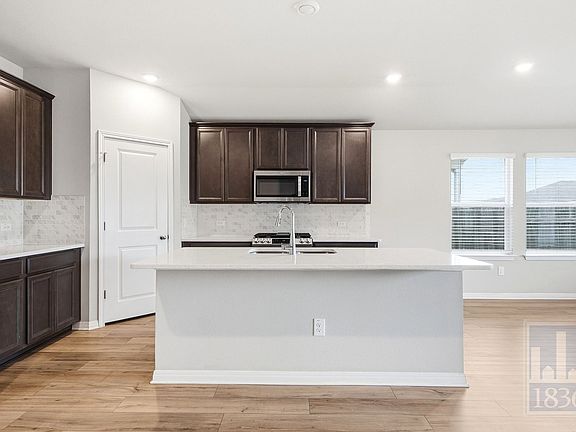 4th image of 14312 Bryce Ln