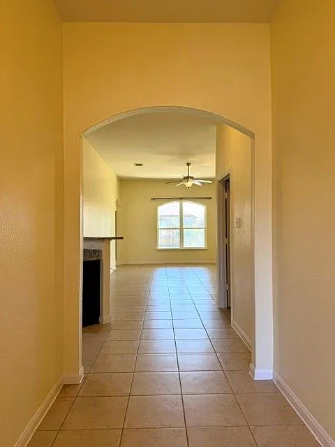 3 bed, 2.0 bath, 1735 sqft, $1,895 — Photo 4