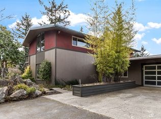19311 45th Ave NE, Lake Forest Park, WA 98155
