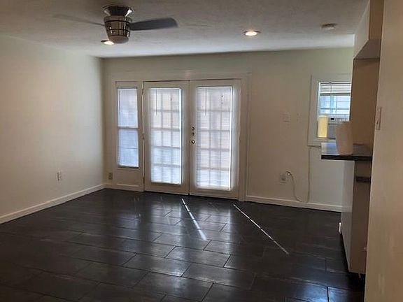 2nd image of 2503 1/2 Park St