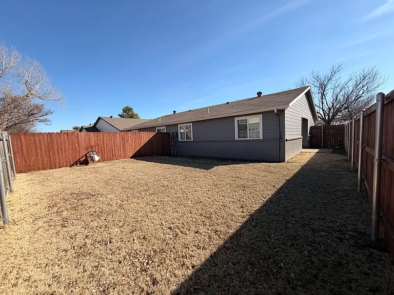 27 Akin Dr — Photo 6