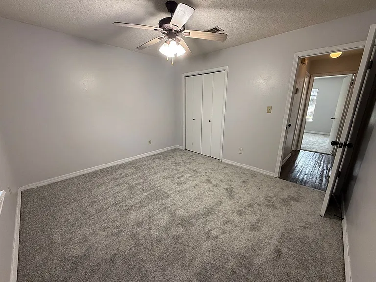 3872 Mariners Dr — Photo 15