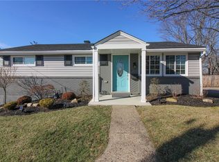 97 Wynnecliffe Dr, Carnegie, PA 15106