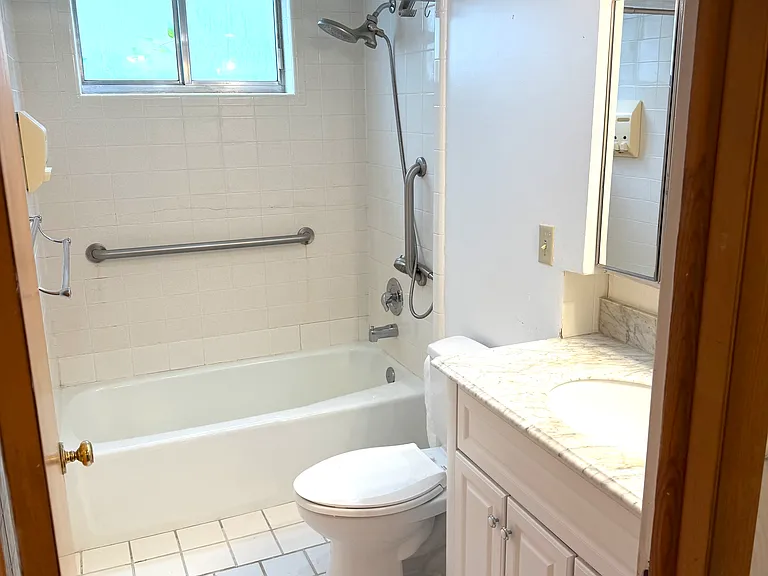 1177 E 500 N #B — Photo 17