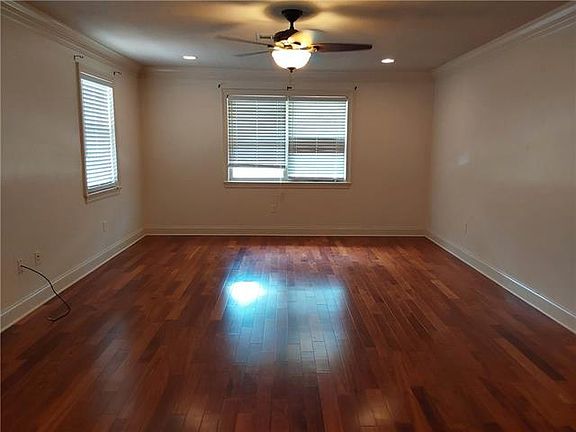 4th image of 6369 Canal Blvd