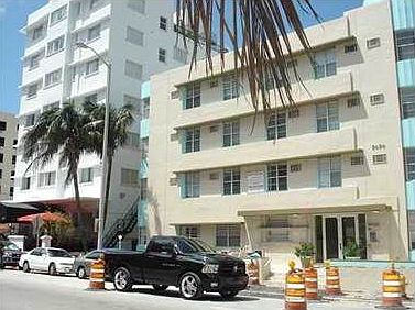 1st image of 3030 Collins Ave APT 3G