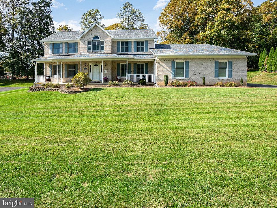 1st image of 714 Cedarday Dr