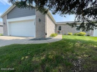 3146 24th Ave S, Grand Forks, ND 58201