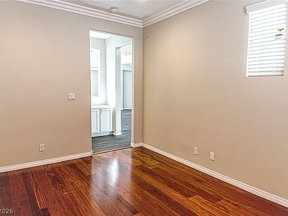 4th image of 6545 Black Oaks St