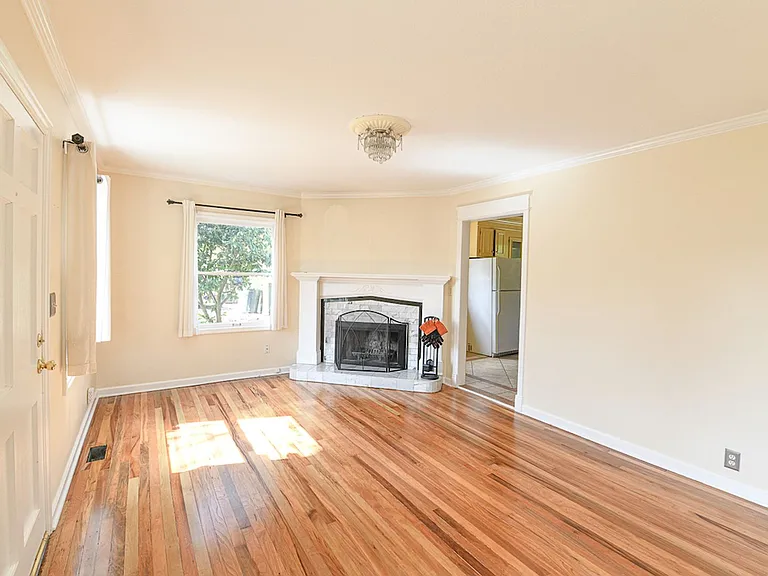 2225 SW Idaho St — Photo 2