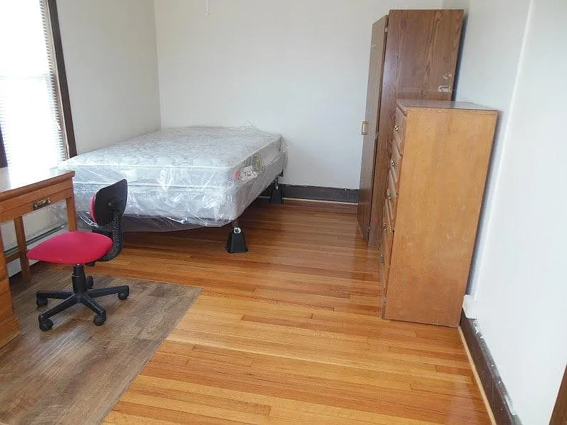 207 Main Street — Photo 4